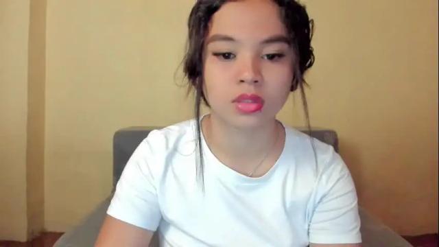 Image 3 of 0wwlo0k Stream on Chaturbate on 3 months ago