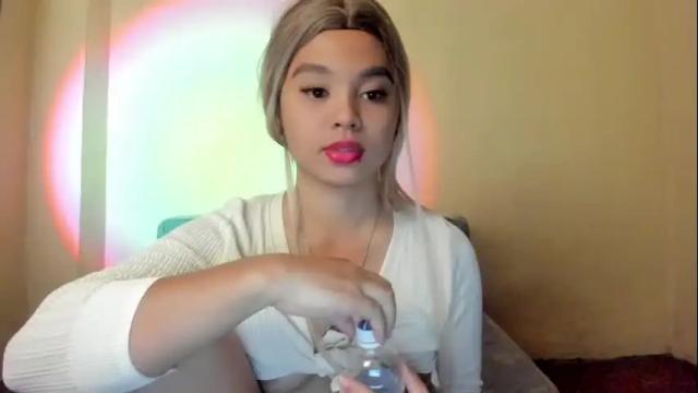 Image 11 of 0wwlo0k Stream on Chaturbate on 3 months ago