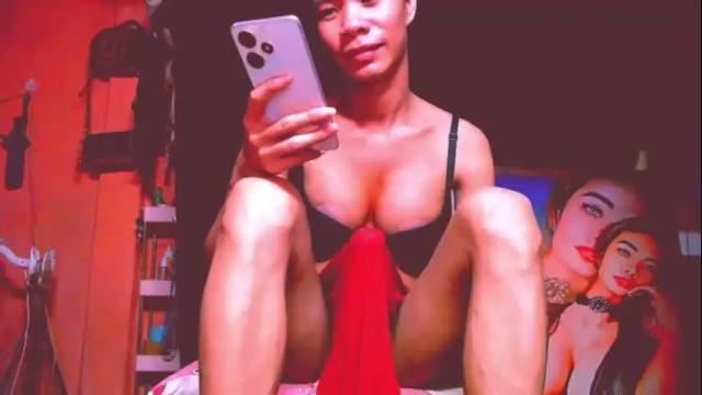 Image 3 of 11inchmistressxxlyka Stream on Chaturbate on 1 month ago
