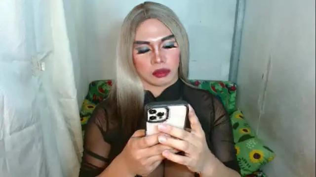 Image 10 of 11inchsinglecious Stream on Chaturbate on 2 months ago