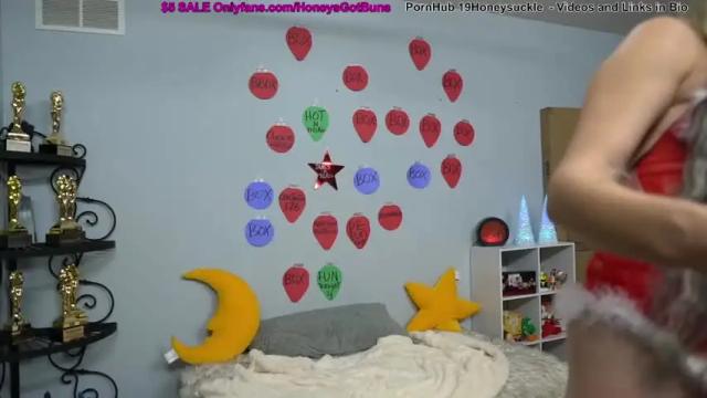 Image 6 of 19honeysuckle Stream on Chaturbate on 17 months ago