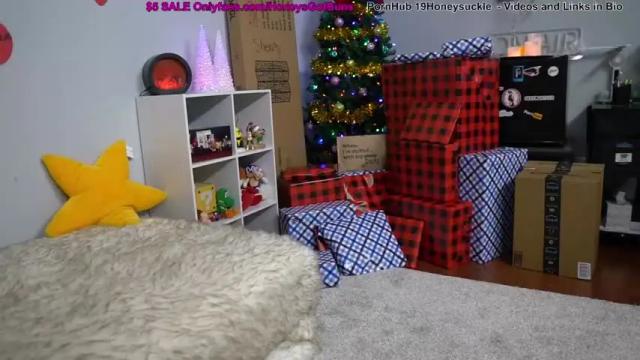 Thumbnail 3, 19honeysuckle's Stream at Chaturbate, 17 months ago