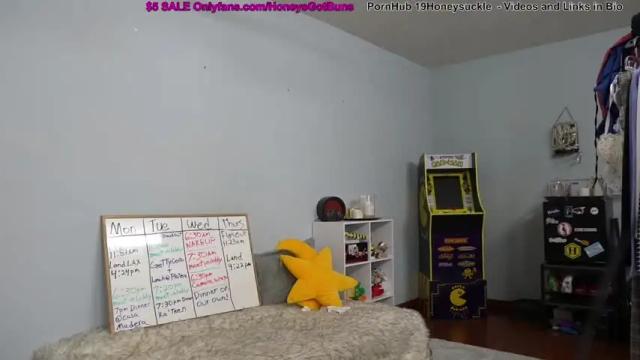 Thumbnail 1, 19honeysuckle's Stream at Chaturbate, 16 months ago
