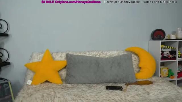 Image 7 of 19honeysuckle Stream on Chaturbate on 16 months ago