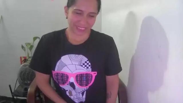 Image 2 of 1_butterfly_purple Stream on Chaturbate on 15 months ago