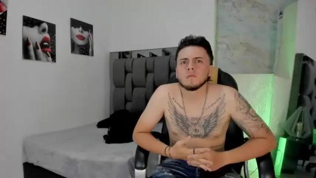 Image 2 of 1_scarlettjhonson Stream on Chaturbate on 15 months ago