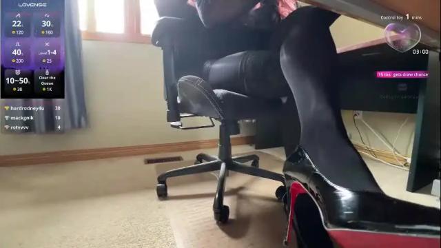 Image 11 of 1am_vee Stream on Chaturbate on 2 months ago