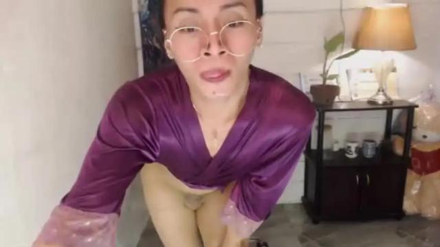 Image 7 of 1bigsurprise4you Stream on Chaturbate on 13 months ago