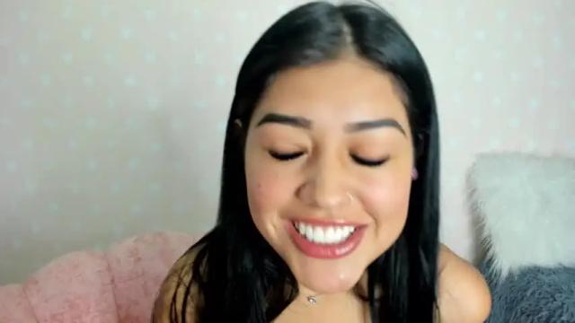 Thumbnail 1, 1bonnie's Stream at Chaturbate, 21 months ago