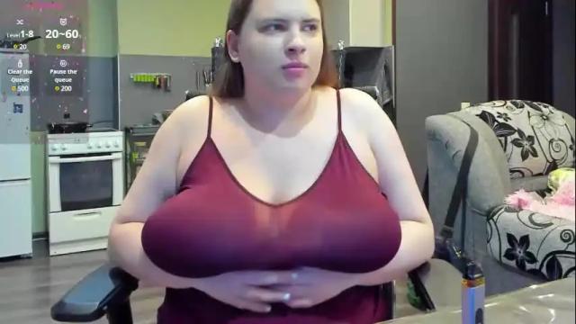 Image 10 of 1lindsey1 Stream on Chaturbate on 9 days ago