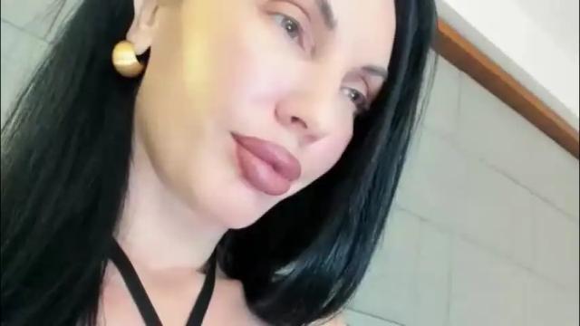 Image 2 of 1lovely1 Stream on Chaturbate on 9 days ago