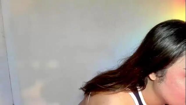 Image 10 of 1lovelymess Stream on Chaturbate on 15 days ago