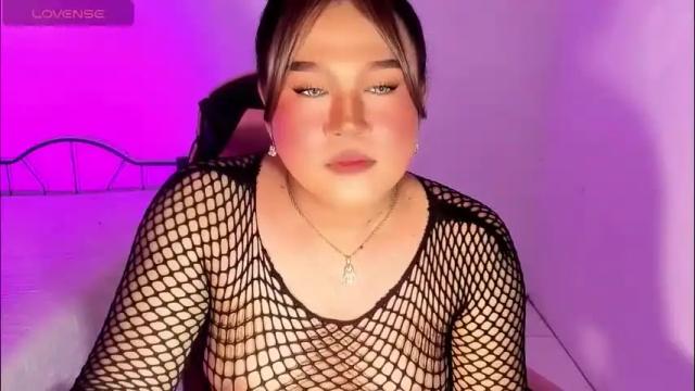 Image 4 of 1lovelymess Stream on Chaturbate on 2 months ago