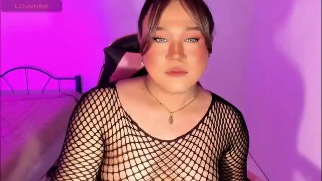 Image 7 of 1lovelymess Stream on Chaturbate on 1 month ago