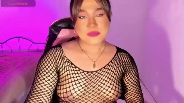 Image 7 of 1lovelymess Stream on Chaturbate on 1 month ago