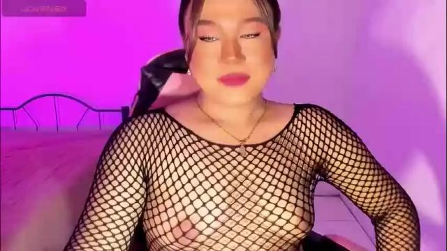 Image 3 of 1lovelymess Stream on Chaturbate on 1 month ago