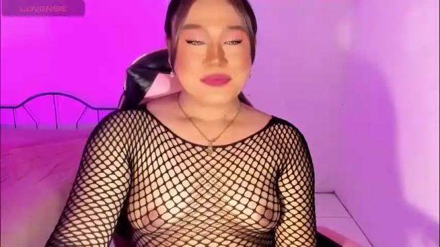 Image 7 of 1lovelymess Stream on Chaturbate on 1 month ago