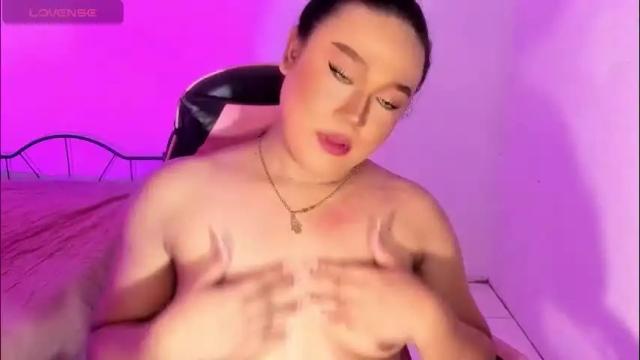 Image 7 of 1lovelymess Stream on Chaturbate on 1 month ago