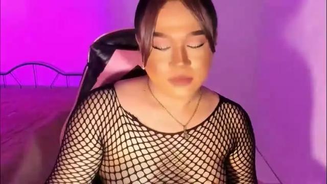 Image 11 of 1lovelymess Stream on Chaturbate on 1 month ago
