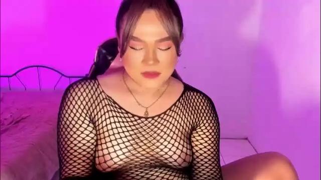 Image 12 of 1lovelymess Stream on Chaturbate on 24 days ago
