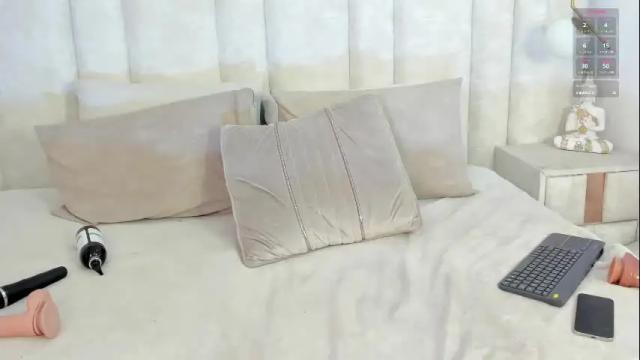 Image 6 of 1m_nahomi Stream on Chaturbate on 1 month ago