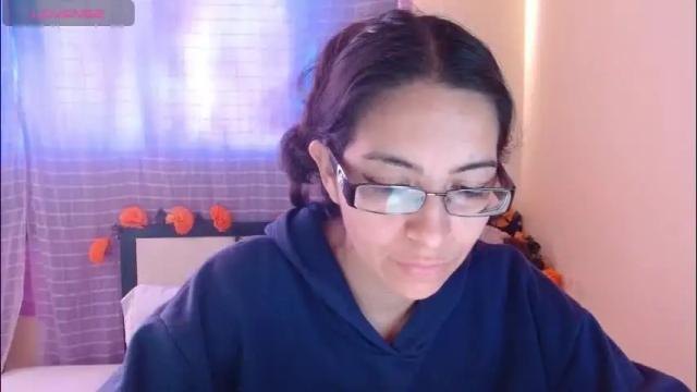 Image 6 of 1sasha_grey__1 Stream on Chaturbate on 2 months ago