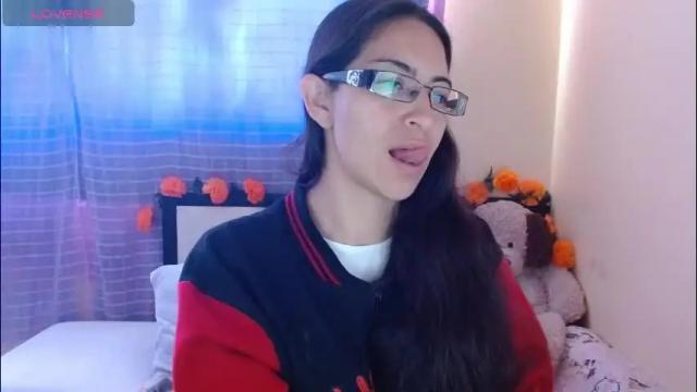 Image 6 of 1sasha_grey__1 Stream on Chaturbate on 2 months ago