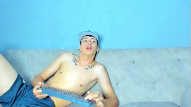 Image 7 of 1threestar Stream on Chaturbate on 26 days ago