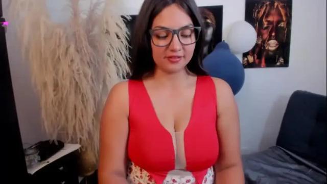 Image 3 of 1wayra Stream on Chaturbate on 2 months ago
