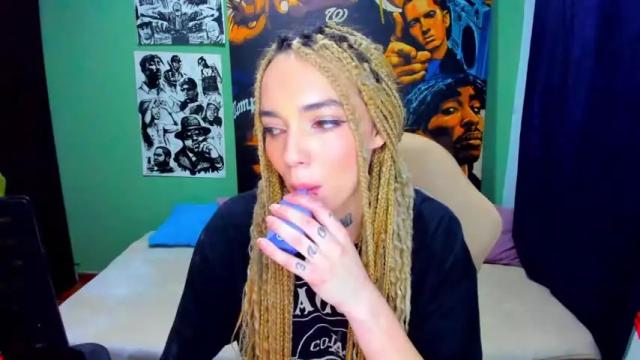 Image 3 of 24dakota24 Stream on Chaturbate on 17 months ago