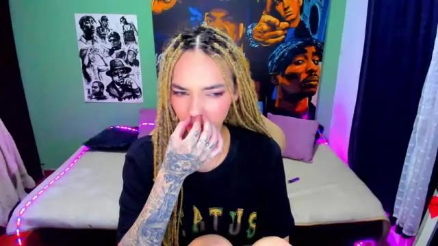 Image 11 of 24dakota24 Stream on Chaturbate on 16 months ago