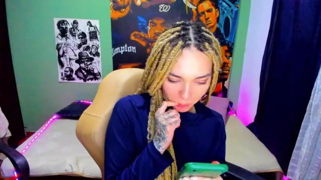 Image 4 of 24dakota24 Stream on Chaturbate on 24 months ago