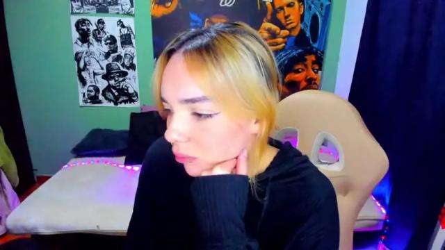 Image 3 of 24dakota24 Stream on Chaturbate on 16 months ago