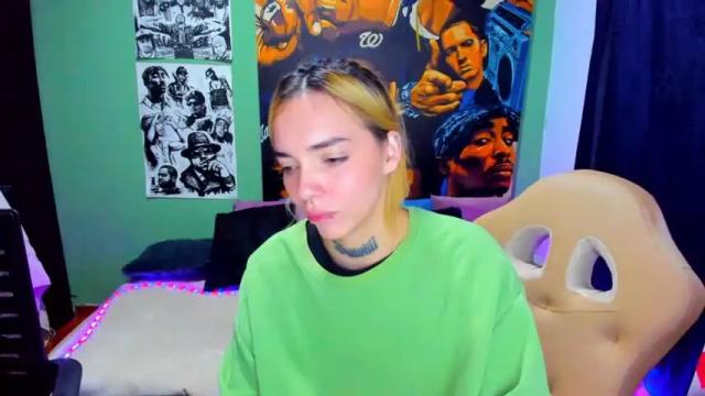 Image 11 of 24dakota24 Stream on Chaturbate on 16 months ago