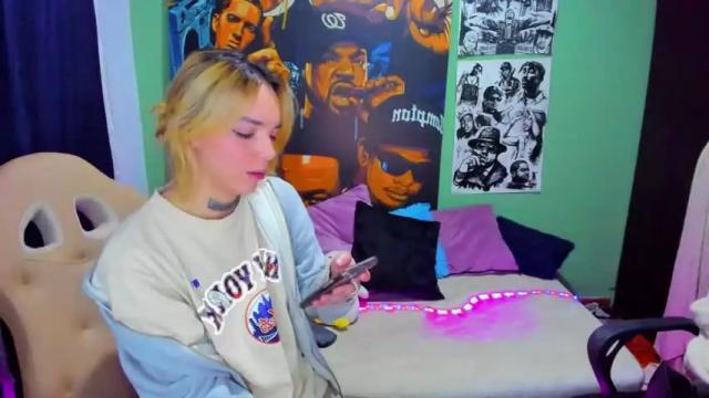 Thumbnail 2, 24dakota24's Stream at Chaturbate, 15 months ago