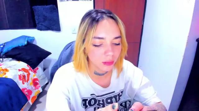 Image 12 of 24dakota24 Stream on Chaturbate on 13 months ago