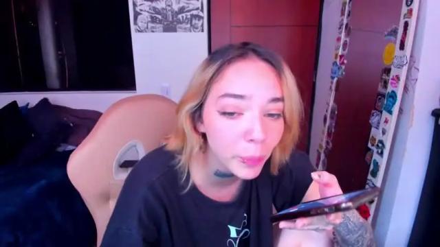 Image 10 of 24dakota24 Stream on Chaturbate on 13 months ago