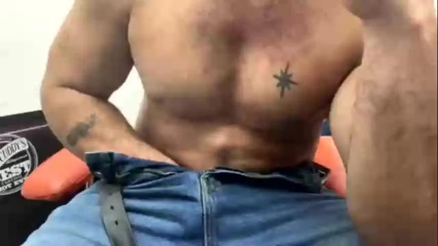 Image 12 of 2addictivelyhorny Stream on Chaturbate on 3 months ago