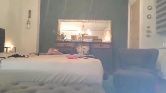 Image 12 of 2colours Stream on Chaturbate on 16 months ago