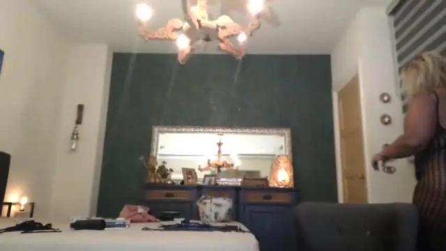 Image 2 of 2colours Stream on Chaturbate on 16 months ago