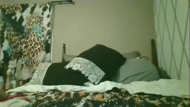 Image 8 of 2hottietottie Stream on Chaturbate on 21 days ago