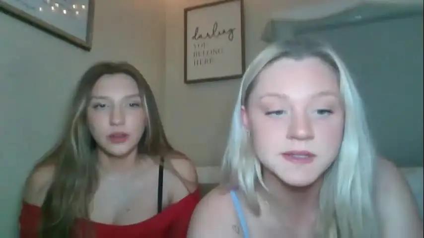 2prettylittlething2 Chaturbate