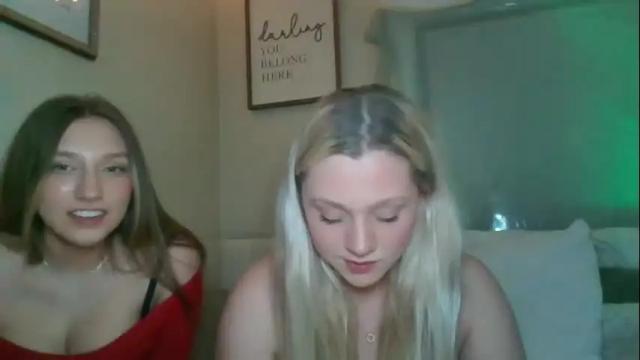 Image 6 of 2prettylittlething2 Stream on Chaturbate on 14 months ago