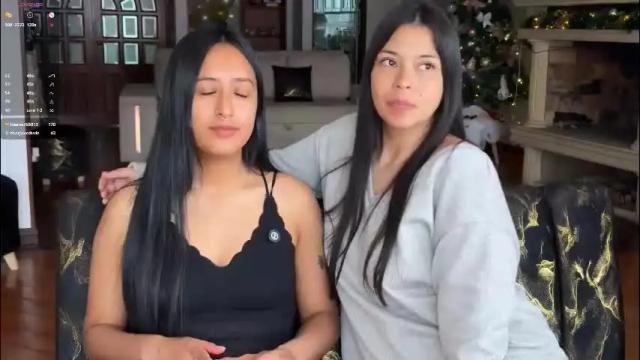 Image 6 of 2summerlove2 Stream on Chaturbate on 1 month ago