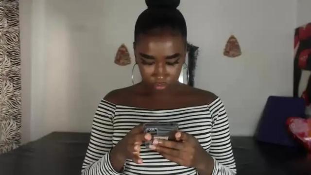 Image 11 of 2zahiarasex Stream on Chaturbate on 23 months ago