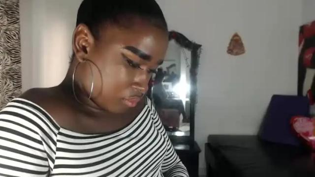 Image 6 of 2zahiarasex Stream on Chaturbate on 23 months ago