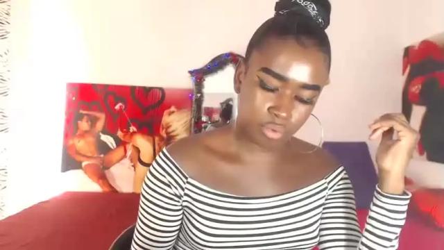 Image 4 of 2zahiarasex Stream on Chaturbate on 17 months ago