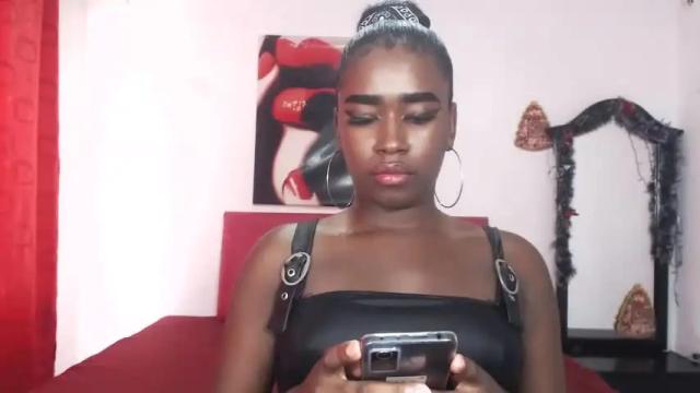 Image 3 of 2zahiarasex Stream on Chaturbate on 22 months ago