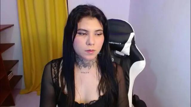Image 4 of 3rika_gomez Stream on Chaturbate on 3 months ago