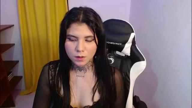 Image 7 of 3rika_gomez Stream on Chaturbate on 3 months ago
